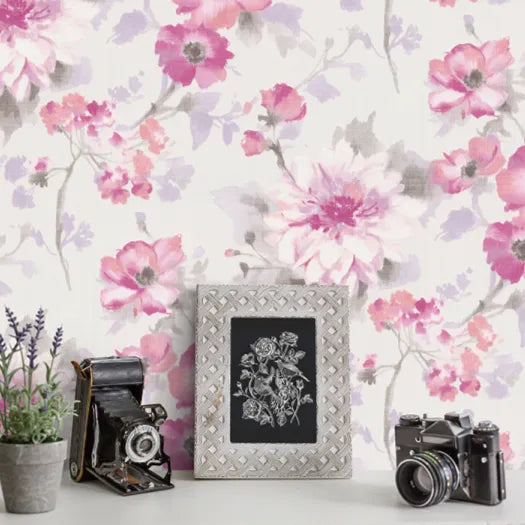 Closeup of a wallpaper showing its Floral, Neutrals, White pattern, color, and subtle texture.