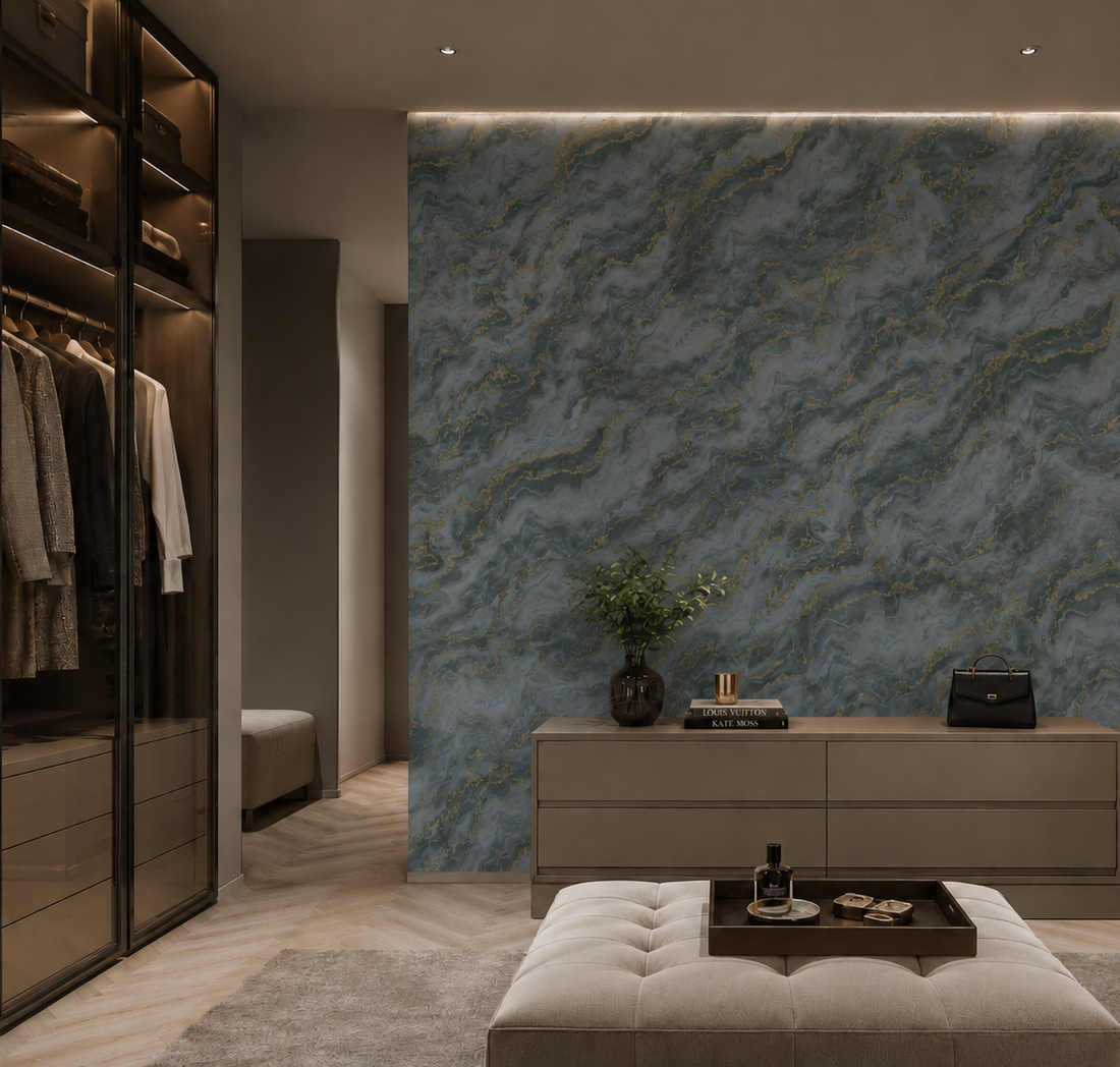 Erismann Elle Decoration 4 abstract wallpaper with grey and blue marble effect and gold accents