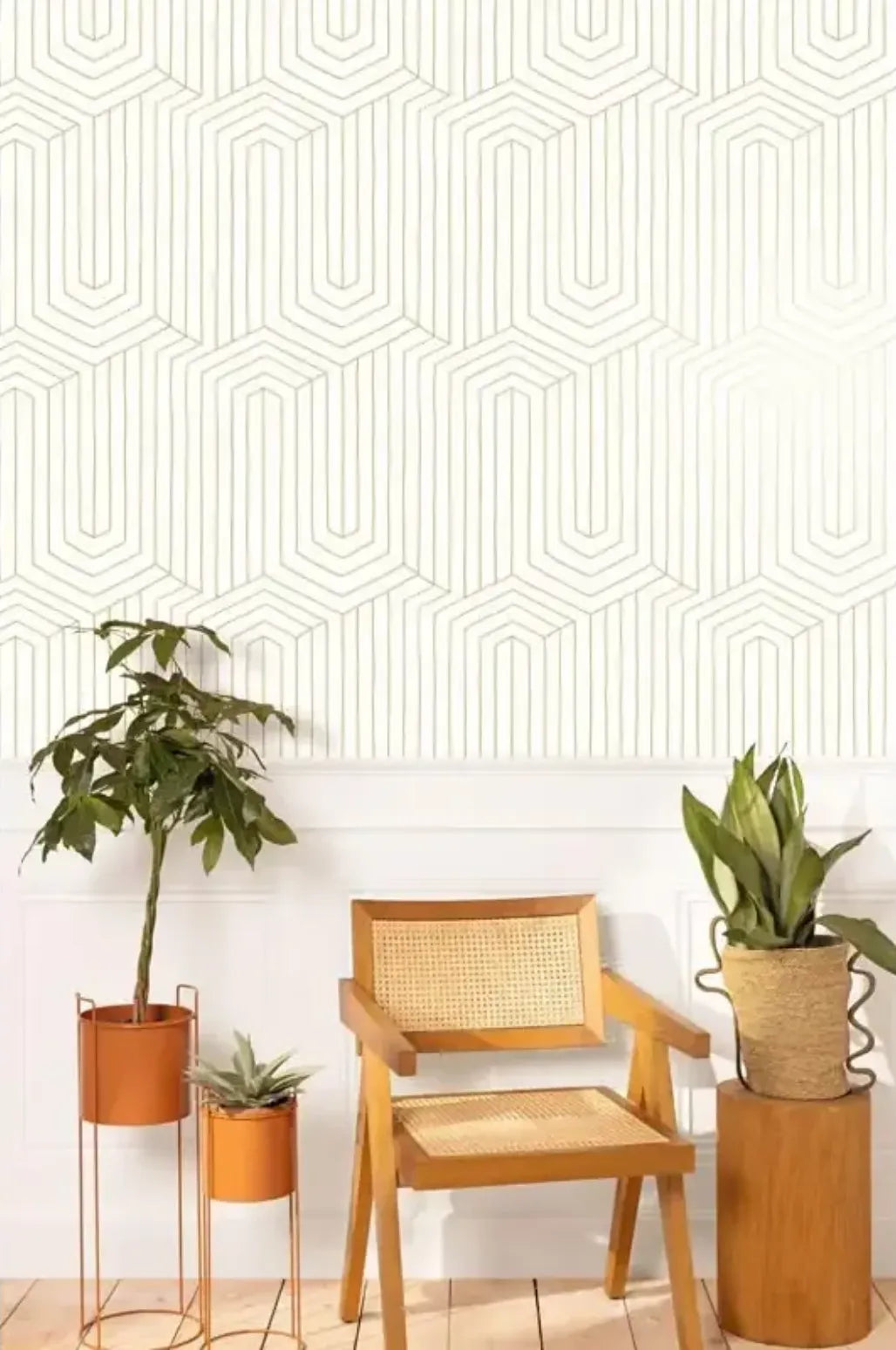 Closeup of a wallpaper showing its Art-Deco, Geometric, Neutrals pattern, color, and subtle texture.