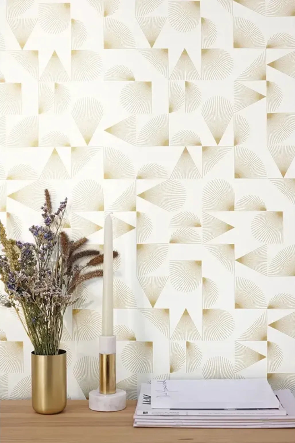 Closeup of a wallpaper showing its Art-Deco, Geometric, Neutrals pattern, color, and subtle texture.