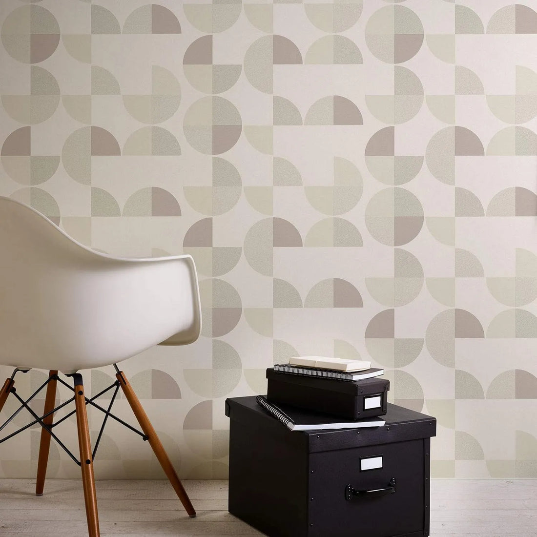 Closeup of a wallpaper showing its Contemporary, Geometric, Neutrals, Pastels pattern, color, and subtle texture.