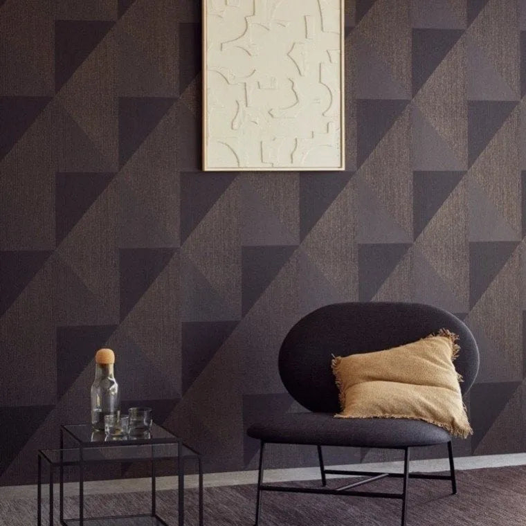 Closeup of a wallpaper showing its Art-Deco, Contemporary, Dramatic, Geometric, Monochrome pattern, color, and subtle texture.