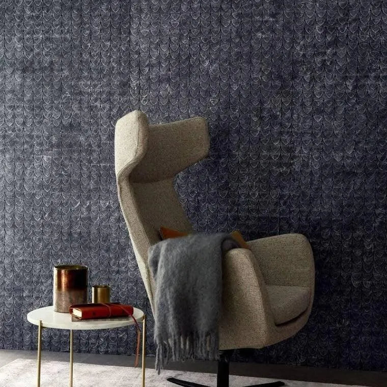 Closeup of a wallpaper showing its Art-Deco, Contemporary, Geometric, Monochrome pattern, color, and subtle texture.