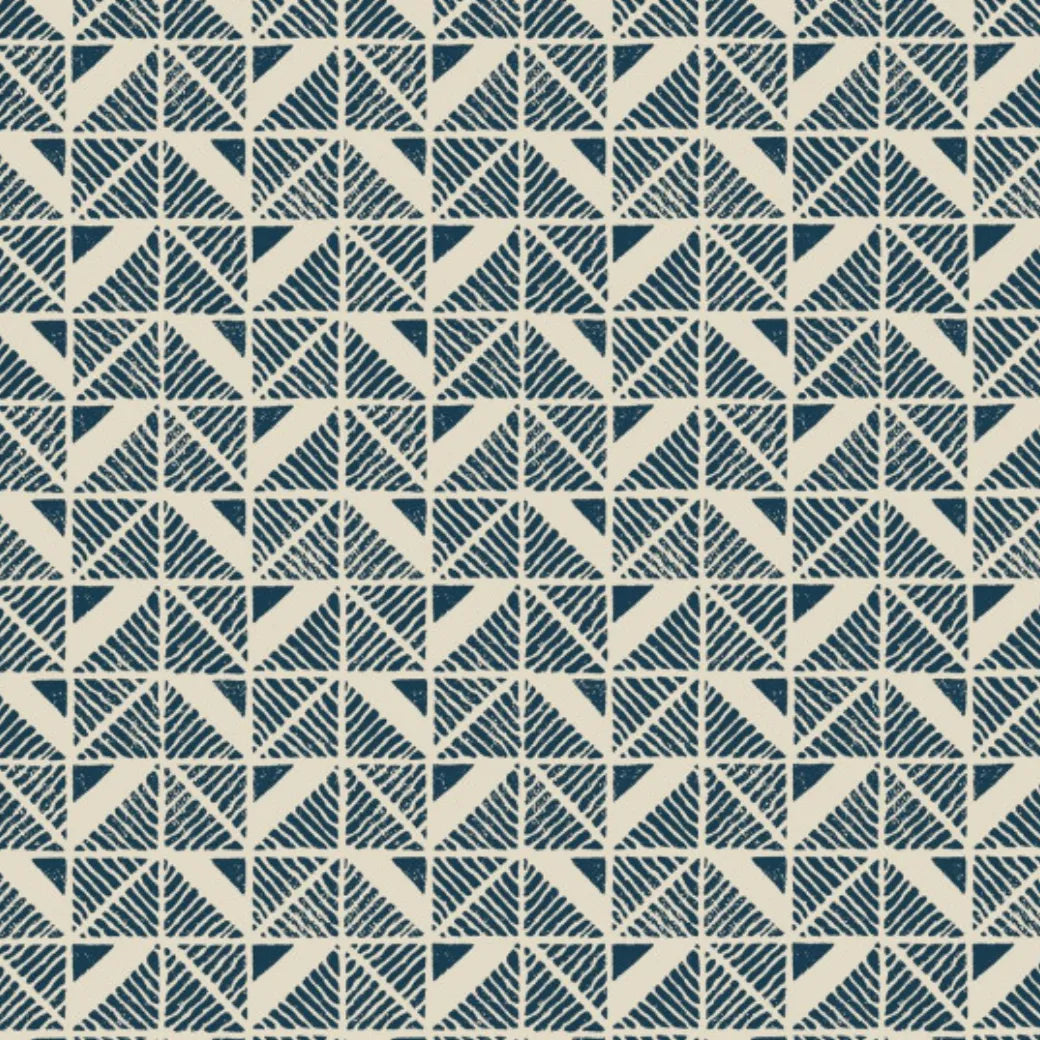 Closeup of a wallpaper showing its Art-Deco, Contemporary, Two-tone pattern, color, and subtle texture.