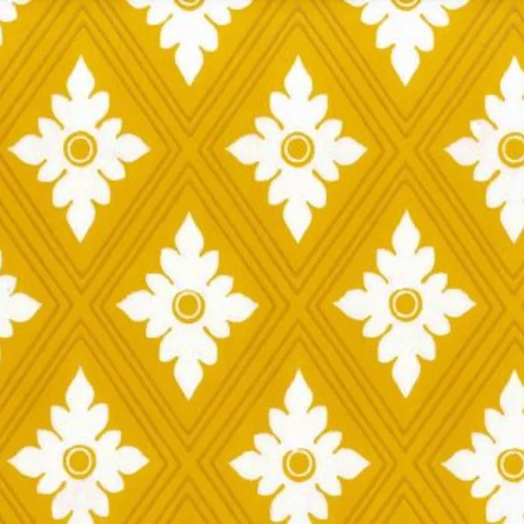 Closeup of a wallpaper showing its Floral, Geometric, Gold, Neutrals, Sun-Kissed, Two-tone pattern, color, and subtle texture.