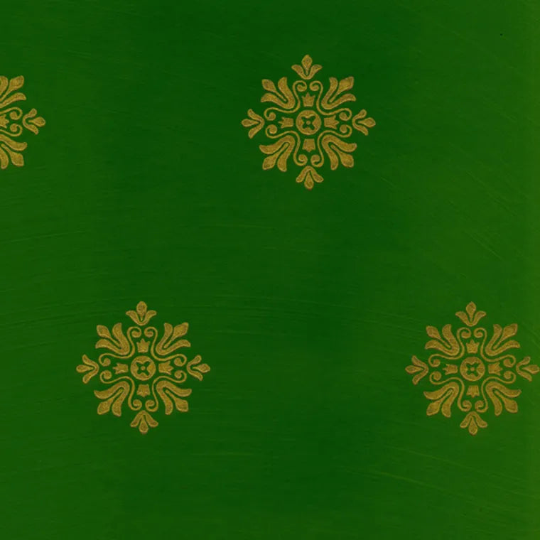 Closeup of a wallpaper showing its Contemporary, Floral, Green, Two-tone pattern, color, and subtle texture.