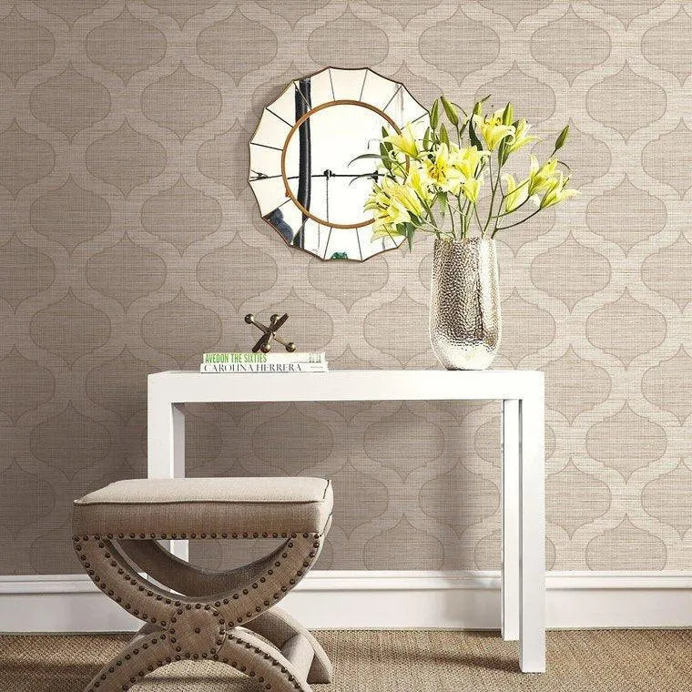 Closeup of a wallpaper showing its Neutrals, Textile, Trellis pattern, color, and subtle texture.