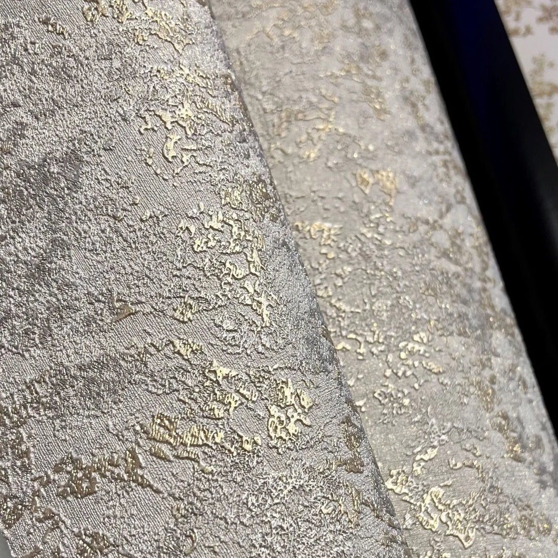 Closeup of a wallpaper showing its Gold, Luxury, Silver, Textures, Vinyl pattern, color, and subtle texture.