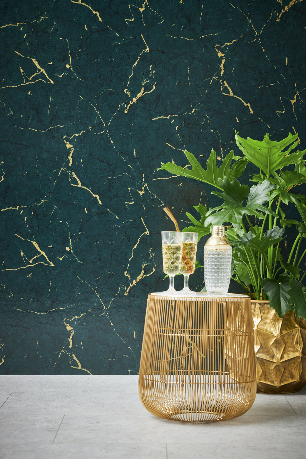 AS Creation Metropolitan Stories Ii 378555 wallpaper shown in a styled detail.