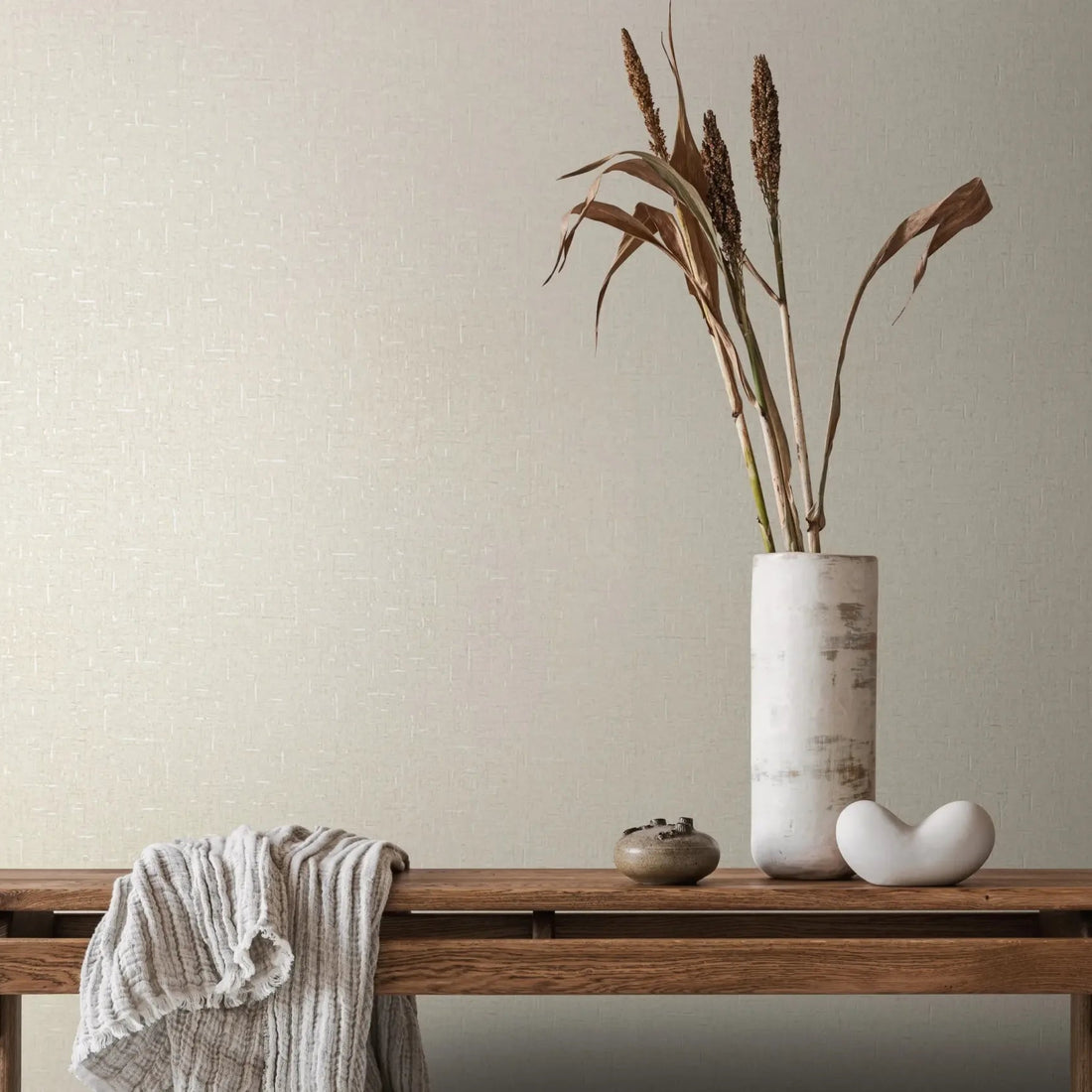 Marburg City Romance 35107 warm beige linen-look non-woven wallpaper